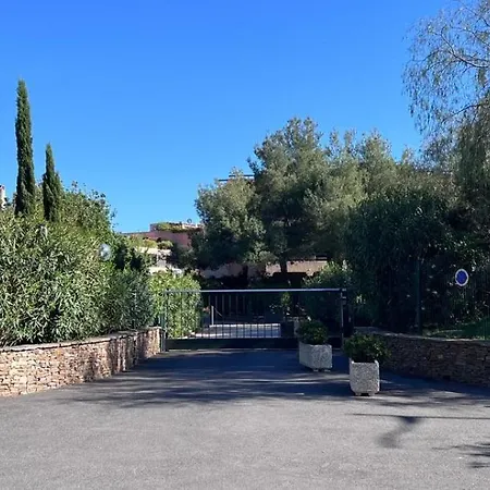 Chic Studio Climatise Avec Parking 5mn Plage * Saint-Tropez